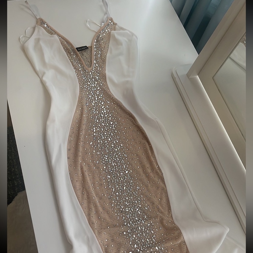 Dress - Picture 4 of 6